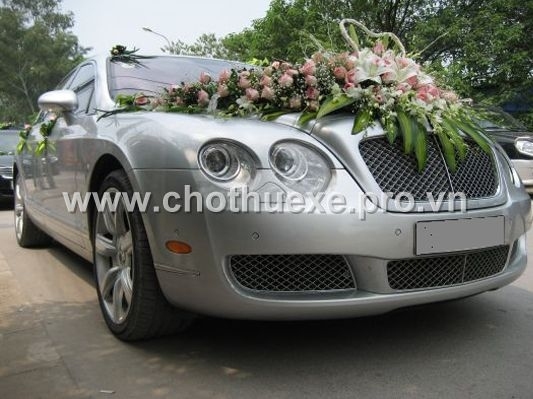 Cho thuê xe cưới VIP Bentley F.Spur V12
